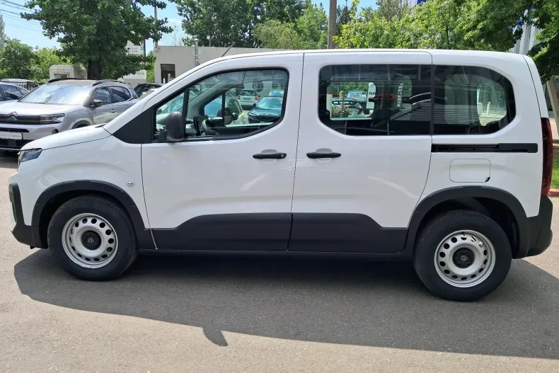 Peugeot Rifter din 2025 cu 1 km - oferta PEU134132 - foto 8