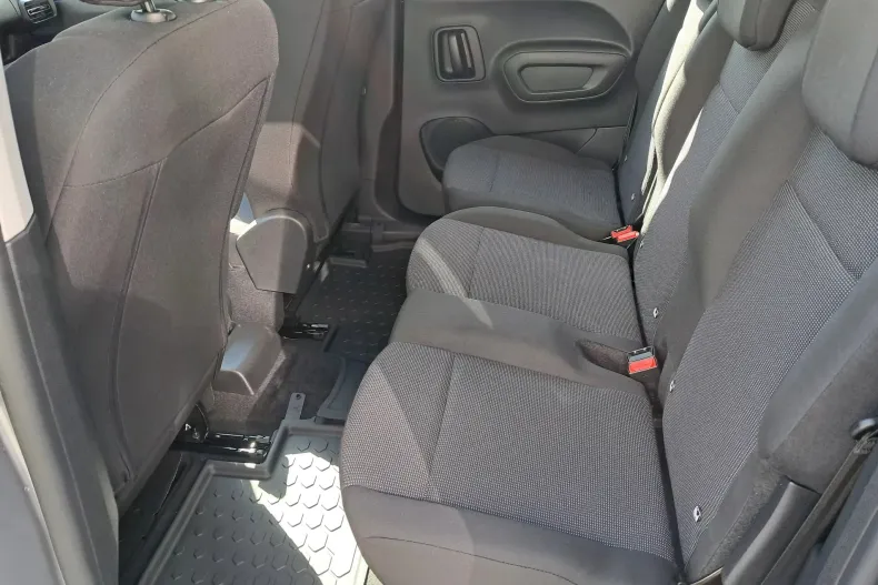 Peugeot Rifter din 2025 cu 1 km - oferta PEU134132 - foto 20