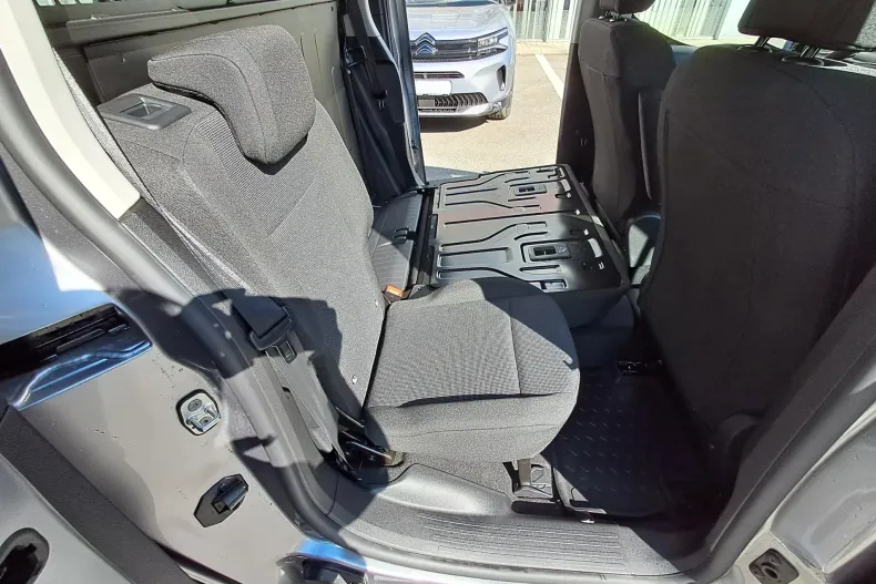 Peugeot Rifter din 2025 cu 1 km - oferta PEU134132 - foto 24