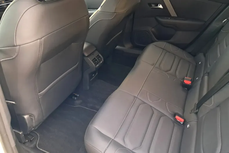 Citroën C4 din 2024 cu 950 km - oferta CIT134133 - foto 21