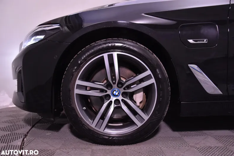BMW Seria 5 din 2022 cu 79.318 km - oferta BMW134145 - foto 13