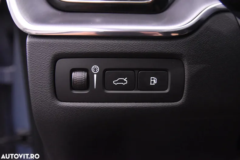 Volvo XC60 din 2021 cu 110.668 km - oferta VOL134153 - foto 14
