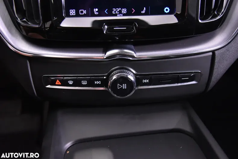 Volvo XC60 din 2021 cu 110.668 km - oferta VOL134153 - foto 16