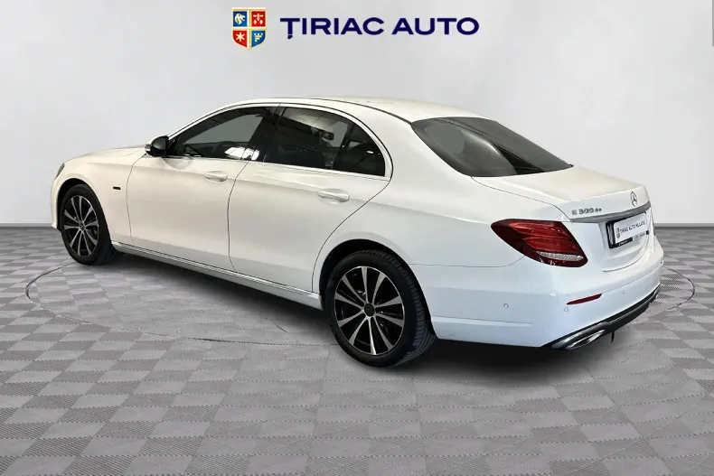 Mercedes-Benz E din 2019 cu 119.205 km - oferta MER134164 - foto 3