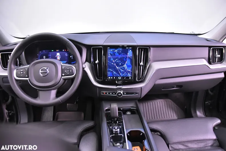 Volvo XC60 din 2023 cu 110.949 km - oferta VOL134187 - foto 9