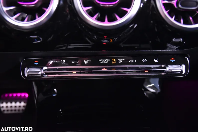 Mercedes-Benz CLA din 2024 cu 13.655 km - oferta MER134193 - foto 19