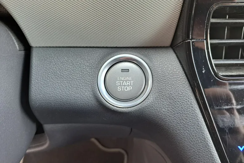 Hyundai IONIQ din 2020 cu 99.843 km - oferta HYU134225 - foto 9