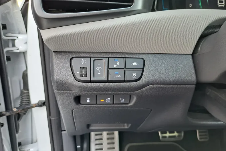 Hyundai IONIQ din 2020 cu 99.843 km - oferta HYU134225 - foto 13