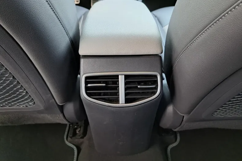 Hyundai IONIQ din 2020 cu 99.843 km - oferta HYU134225 - foto 21