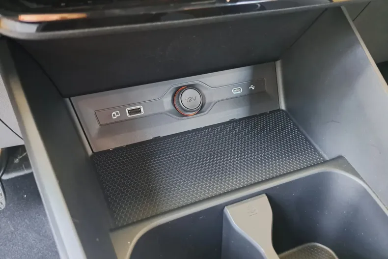 MG MG3 din 2024 cu 1 km - oferta MG0134237 - foto 9