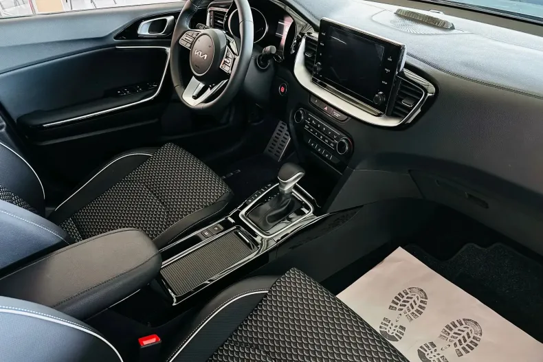 Kia XCeed din 2023 cu 1 km - oferta KIA134238 - foto 9