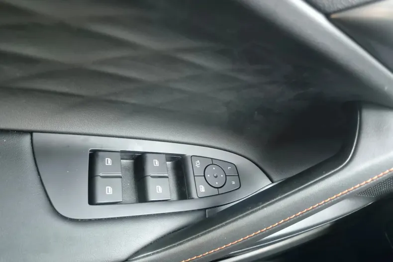 MG HS din 2024 cu 1.600 km - oferta MG0134242 - foto 19