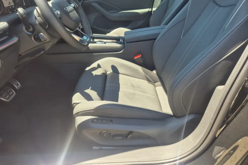 Skoda Superb din 2025 cu 2.000 km - oferta SKO134244 - foto 36