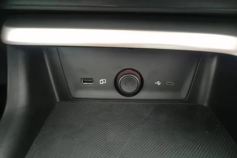 MG ZS HEV din 2024 cu 10 km - oferta MG0134246 - foto 30