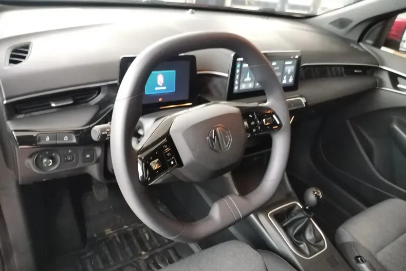 MG MG3 din 2024 cu 2.110 km - oferta MG0134248 - foto 16