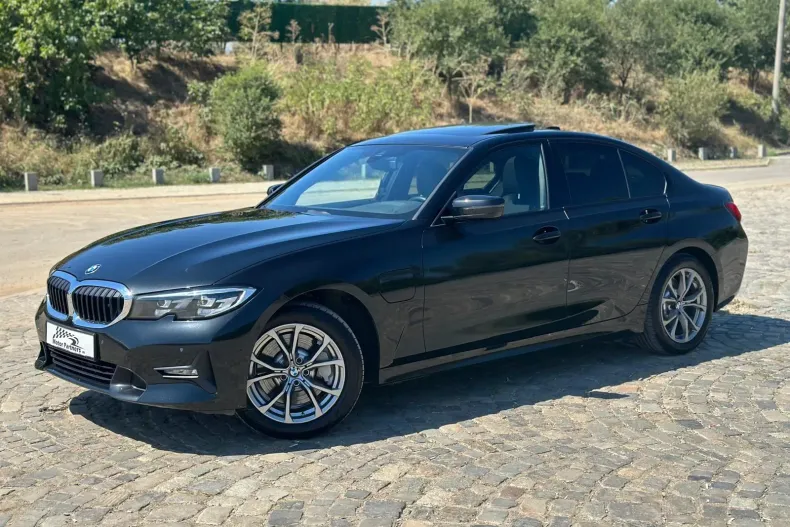 BMW Seria 3 din 2020 cu 111.000 km - oferta BMW134265 - foto 3