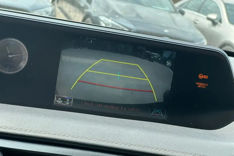 Lexus UX din 2019 cu 176.000 km - oferta LEX134267 - foto 20