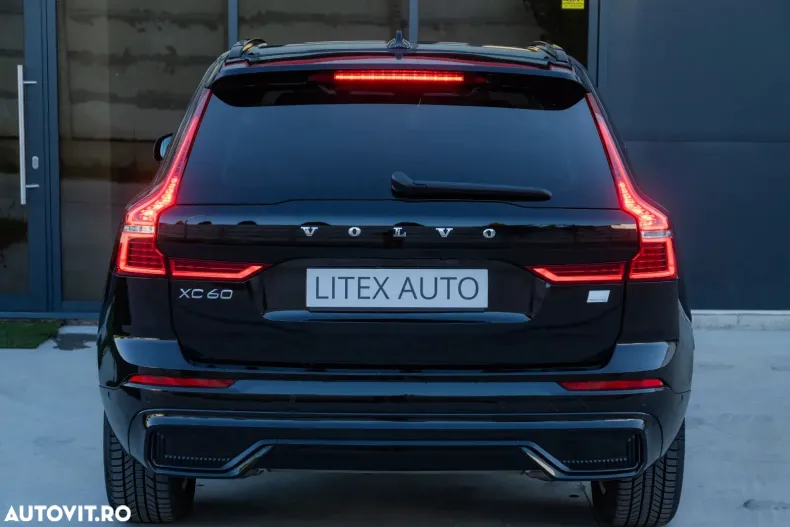 Volvo XC60 din 2024 cu 12.697 km - oferta VOL134297 - foto 8