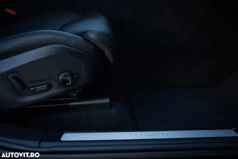 Volvo XC60 din 2024 cu 12.697 km - oferta VOL134297 - foto 19