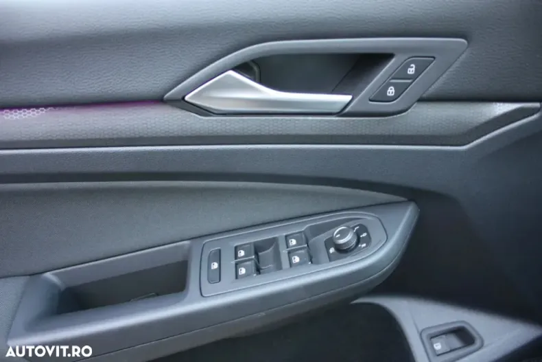 Volkswagen Golf din 2021 cu 23.495 km - oferta VOL134298 - foto 11