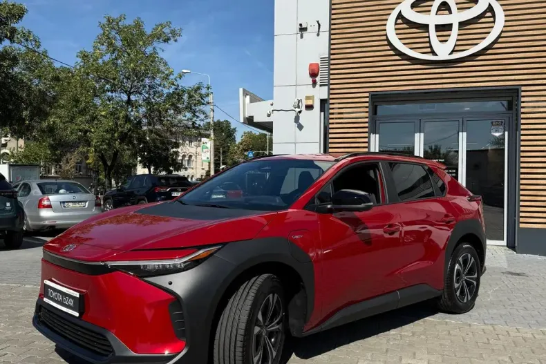 Toyota bZ4X din 2025 cu 1 km - oferta TOY134299 - foto 2