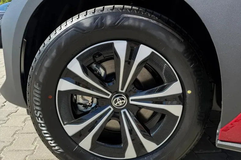 Toyota bZ4X din 2025 cu 1 km - oferta TOY134299 - foto 6