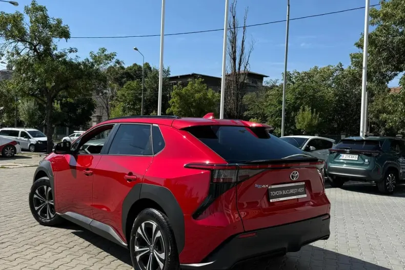 Toyota bZ4X din 2025 cu 1 km - oferta TOY134299 - foto 11