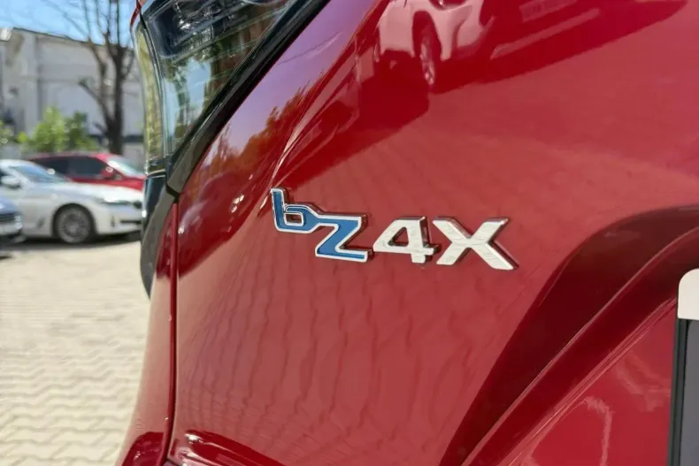 Toyota bZ4X din 2025 cu 1 km - oferta TOY134299 - foto 16