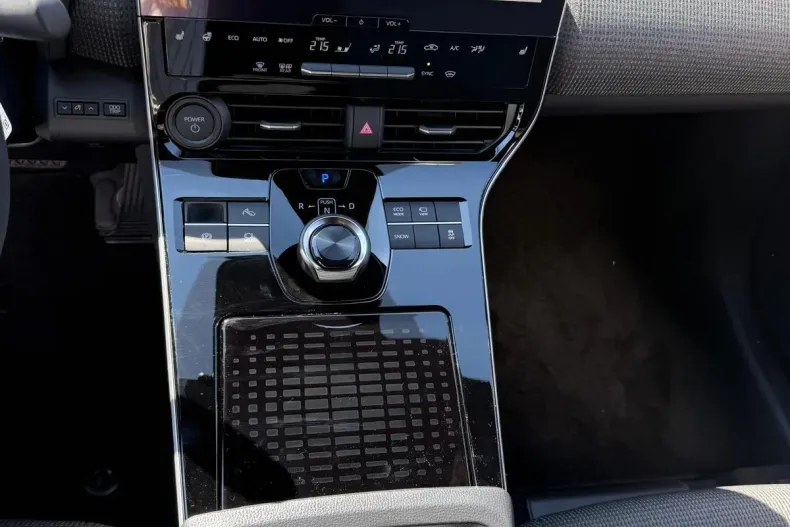 Toyota bZ4X din 2025 cu 1 km - oferta TOY134299 - foto 20