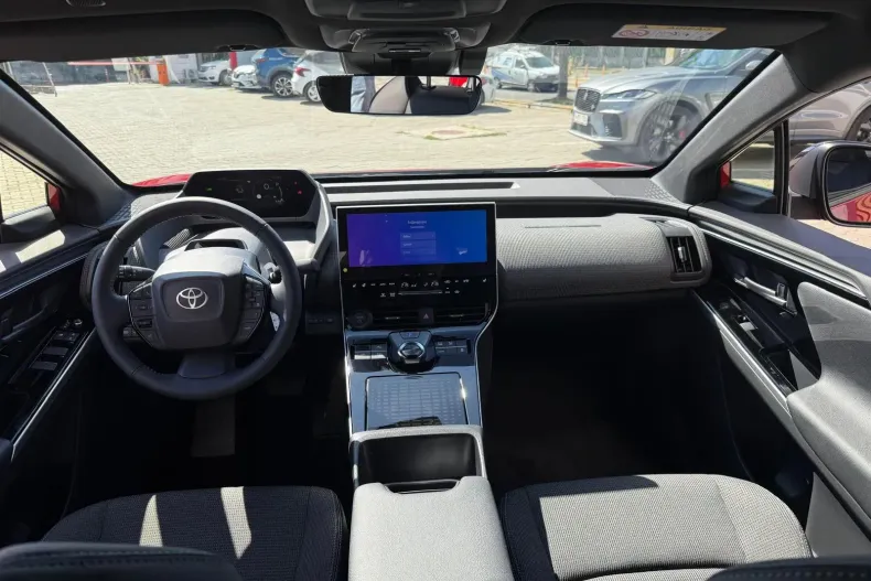 Toyota bZ4X din 2025 cu 1 km - oferta TOY134299 - foto 24