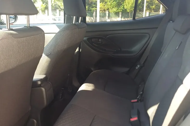 Toyota Yaris Cross din 2025 cu 1 km - oferta TOY134306 - foto 10