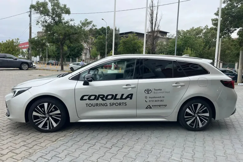 Toyota Corolla din 2025 cu 5 km - oferta TOY134308 - foto 4