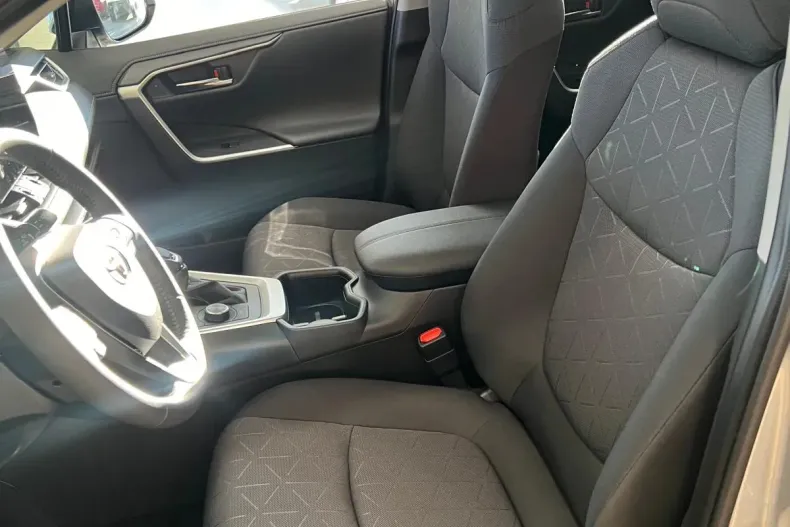 Toyota RAV4 din 2025 cu 1 km - oferta TOY134311 - foto 7