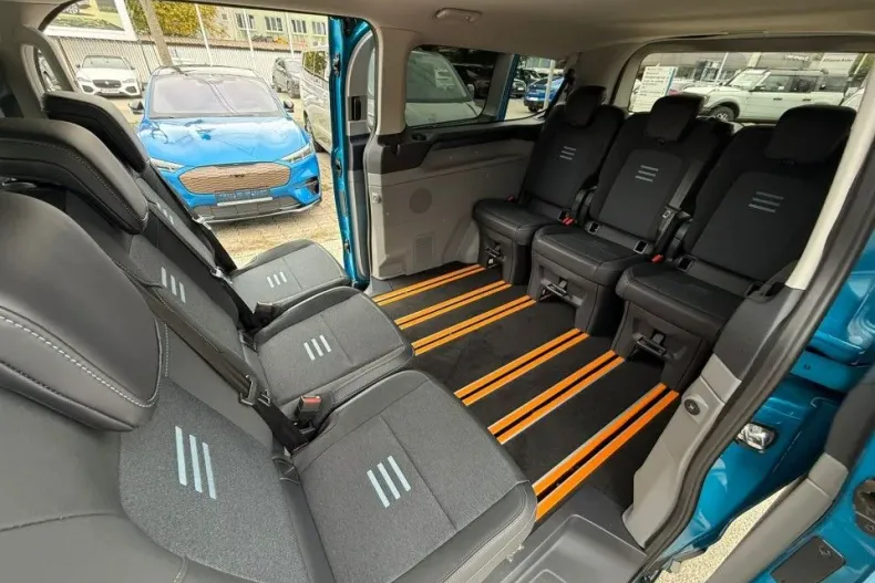 Ford Tourneo Custom din 2025 cu 1 km - oferta FOR134314 - foto 13