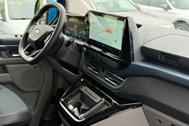 Ford Tourneo Custom din 2025 cu 1 km - oferta FOR134314 - foto 19