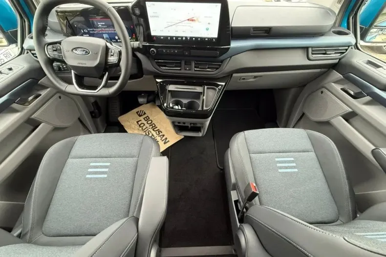 Ford Tourneo Custom din 2025 cu 1 km - oferta FOR134314 - foto 21