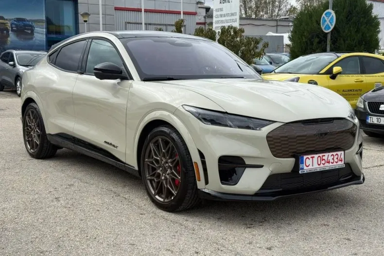 Ford Mustang Mach-E din 2025 cu 1 km - oferta FOR134315 - foto 8