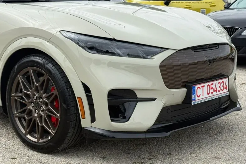 Ford Mustang Mach-E din 2025 cu 1 km - oferta FOR134315 - foto 9