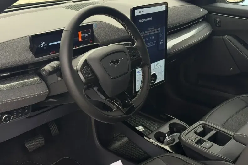 Ford Mustang Mach-E din 2025 cu 1 km - oferta FOR134315 - foto 28