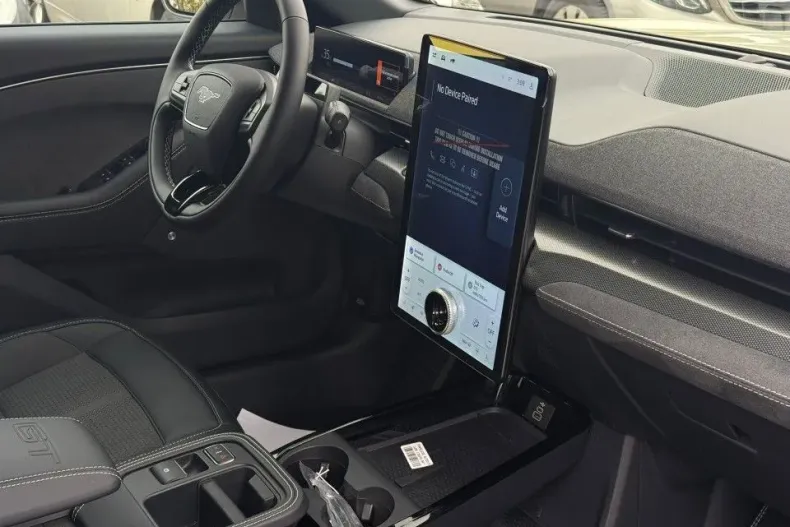 Ford Mustang Mach-E din 2025 cu 1 km - oferta FOR134317 - foto 12