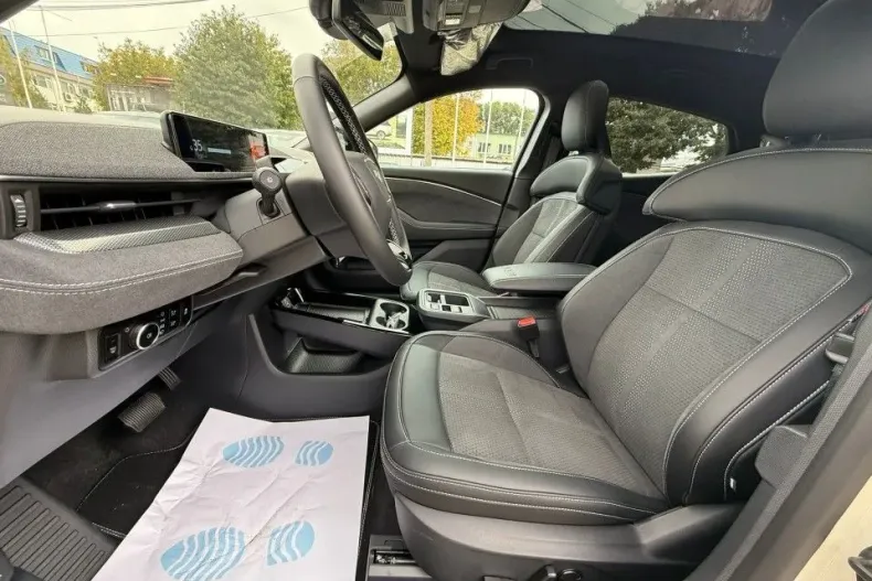 Ford Mustang Mach-E din 2025 cu 1 km - oferta FOR134317 - foto 24