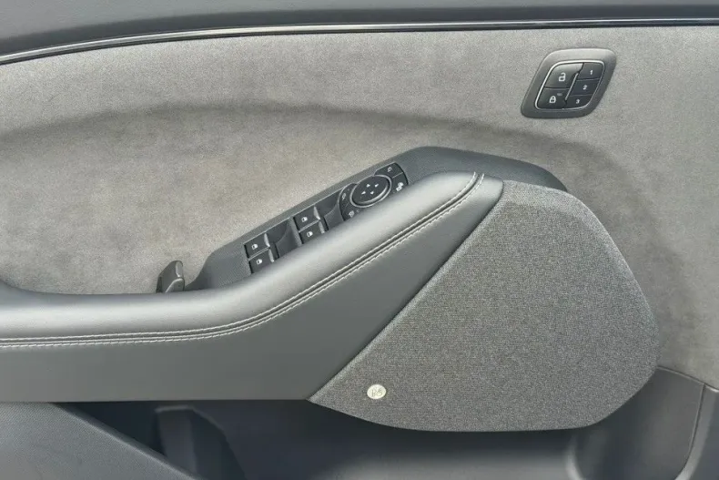 Ford Mustang Mach-E din 2025 cu 1 km - oferta FOR134317 - foto 25