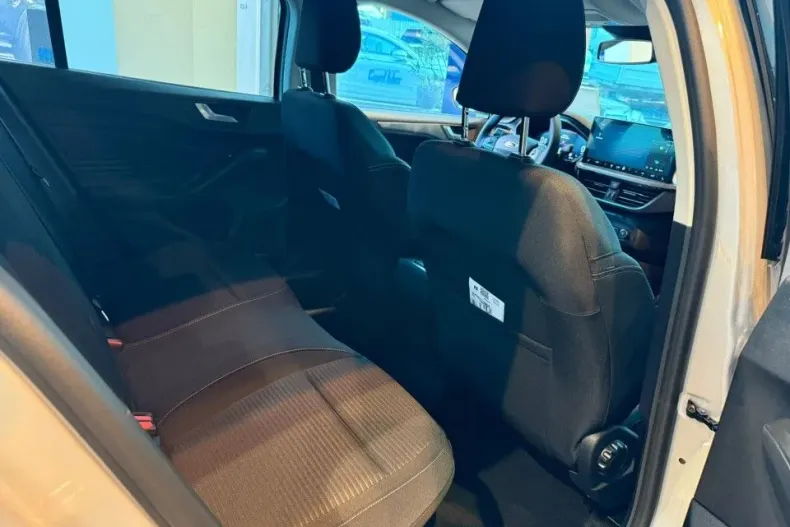 Ford Focus din 2025 cu 1 km - oferta FOR134318 - foto 6