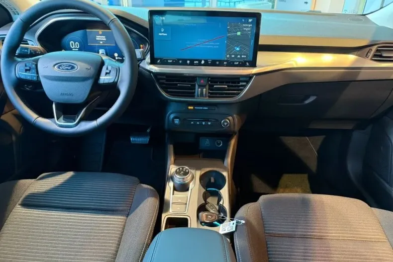 Ford Focus din 2025 cu 1 km - oferta FOR134318 - foto 8