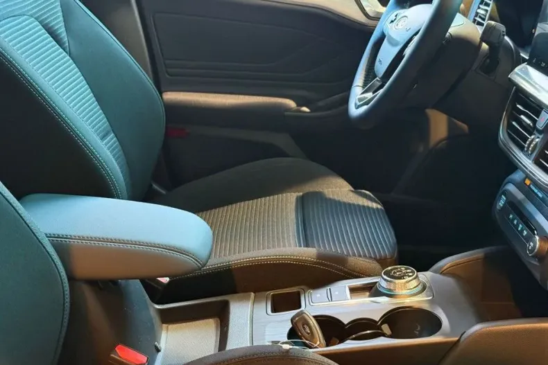 Ford Focus din 2025 cu 1 km - oferta FOR134318 - foto 11