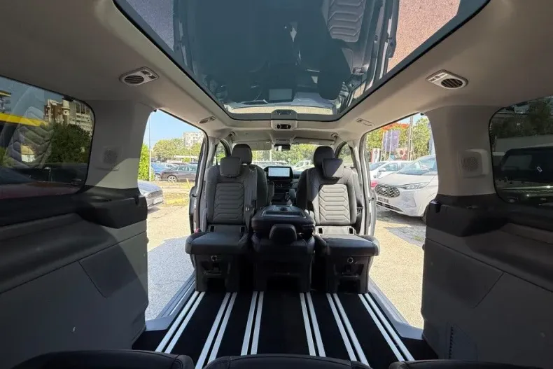 Ford Tourneo Custom din 2025 cu 1 km - oferta FOR134319 - foto 15