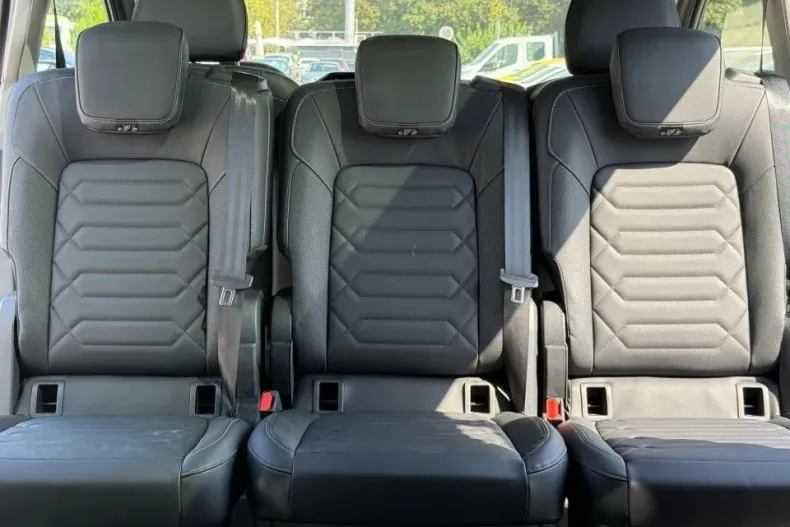 Ford Tourneo Custom din 2025 cu 1 km - oferta FOR134319 - foto 19