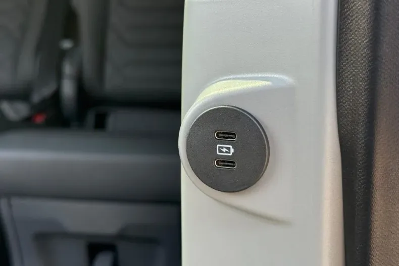 Ford Tourneo Custom din 2025 cu 1 km - oferta FOR134319 - foto 23