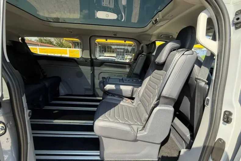 Ford Tourneo Custom din 2025 cu 1 km - oferta FOR134319 - foto 25