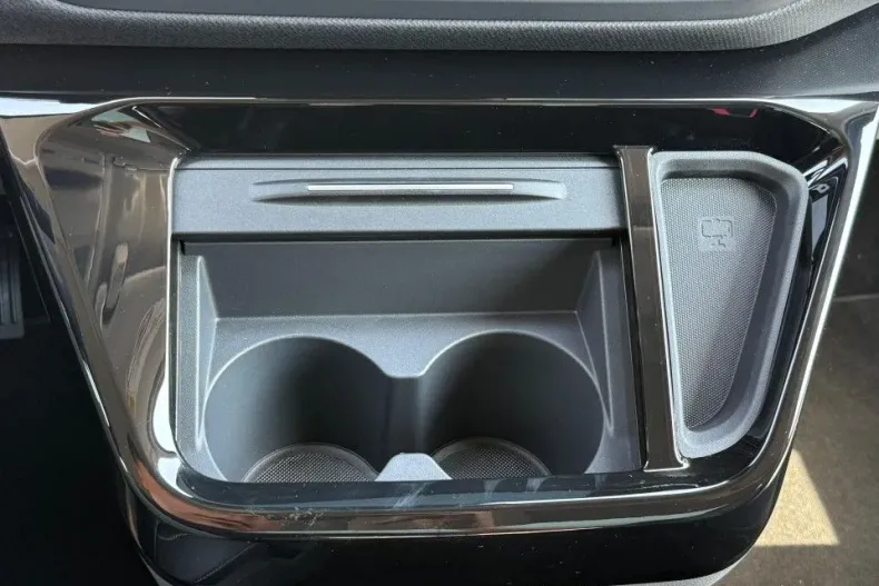 Ford Tourneo Custom din 2025 cu 1 km - oferta FOR134319 - foto 36